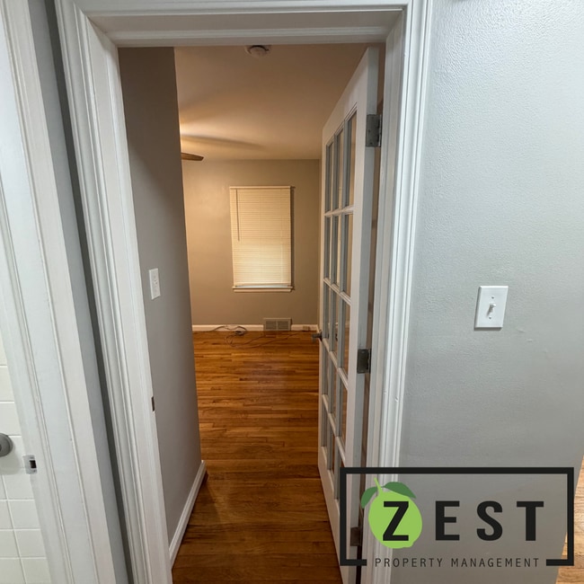 Building Photo - Gorgeous 3 BED 1.5 BATH - $1800 OPEN HOUSE 5/4 3-3:30PM