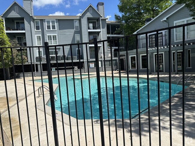 Building Photo - 303 Granville Ct