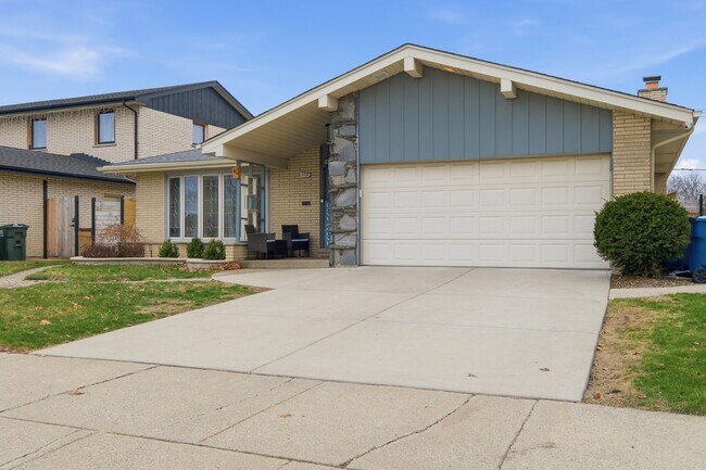 Foto del edificio - 9728 S Tripp Ave