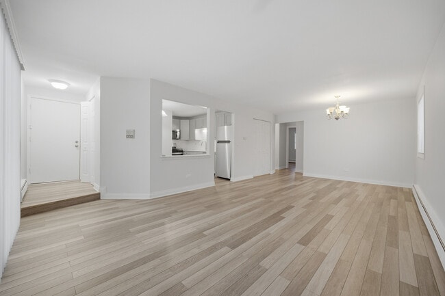 Foto del edificio - 2556 Waterbury Dr