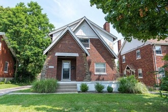 Building Photo - 4942 Ferguson Pl