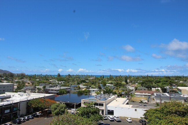 Building Photo - Live in the Heart of Kailua with Ocean Views!