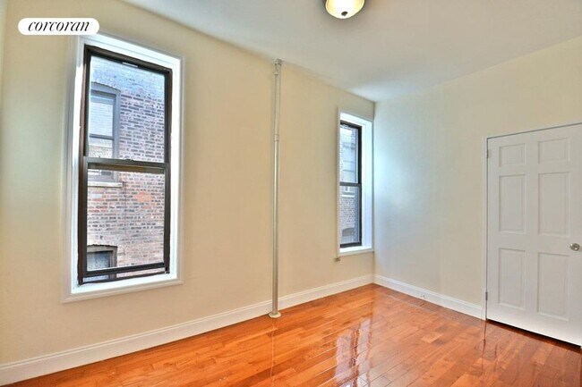 Building Photo - 520 W 123rd St