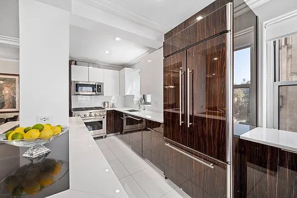 Building Photo - 11 Fifth Avenue