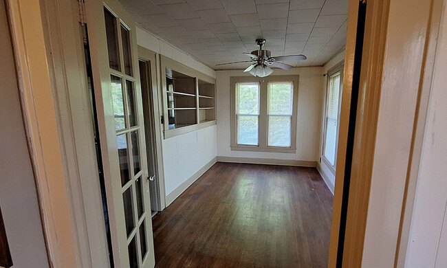looking into dining room - 3228 Washington St