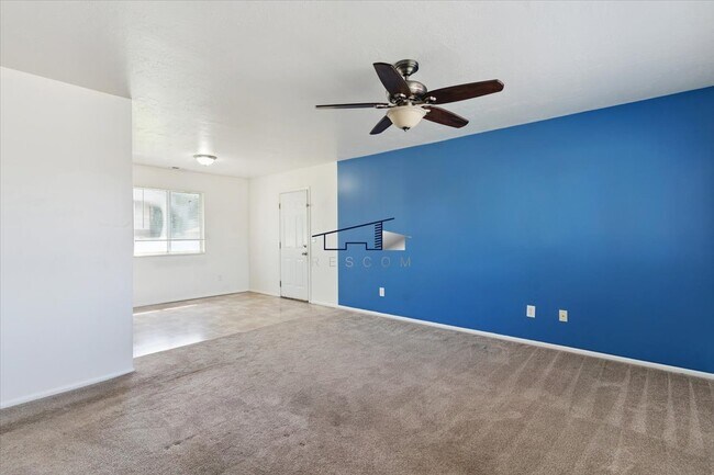 Building Photo - 772 N 800 W
