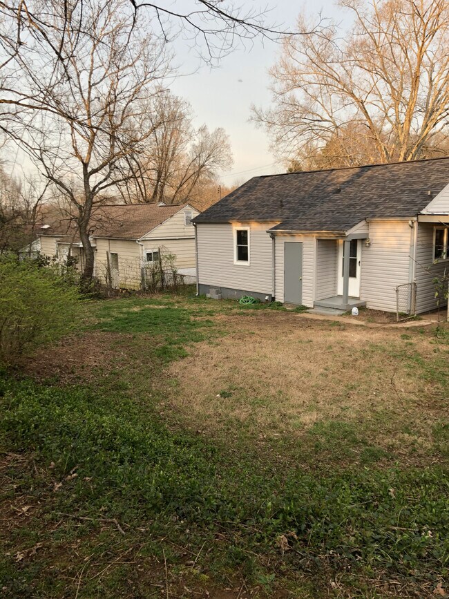 Building Photo - 3537 S. Haven