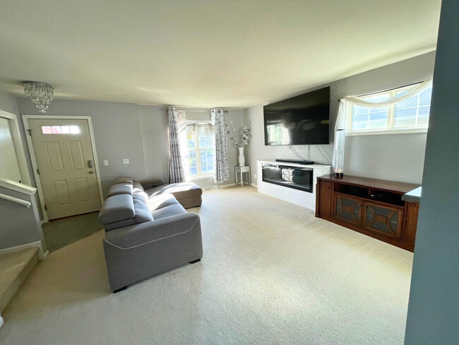 Building Photo - Freese Lane