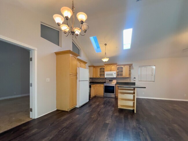 Foto del edificio - 15424 Camarillo St