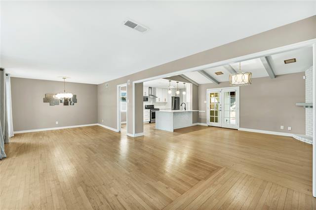 Building Photo - 3527 Vinecrest Dr