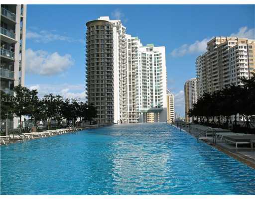 Foto del edificio - 465 Brickell Ave