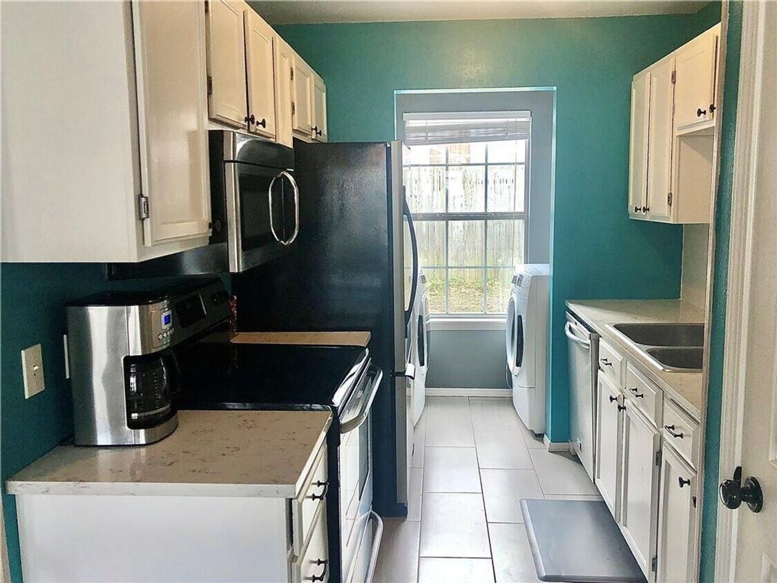 Building Photo - Affordable 2-Bedroom Home for Lease in Fay...