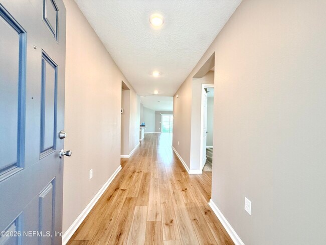 Foto del edificio - 1385 Panther Lk Pkwy