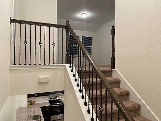 Foto del edificio - 14503 Jefferson Craig Ln