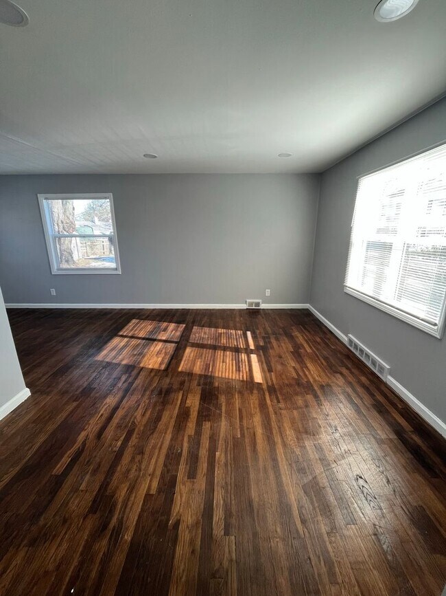 Foto del edificio - 2 Bedroom, 1 Bathroom Townhouse