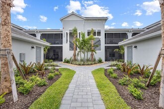 Building Photo - 5465 Double Eagle Cir