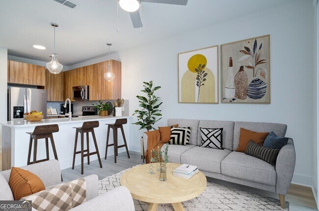 Foto del edificio - 245 E Trinity Pl