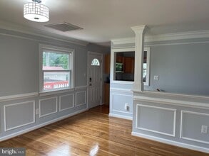 Building Photo - 1809 Warren Dr