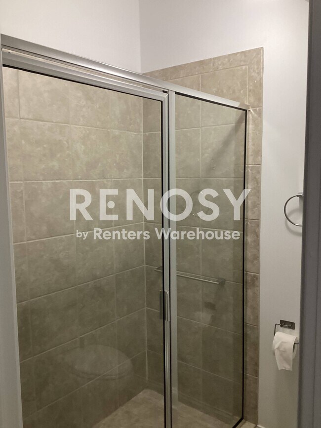 Foto del edificio - 2422 Tenor Ln