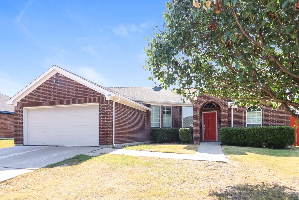 Foto principal - 1206 Beacon Hill Dr