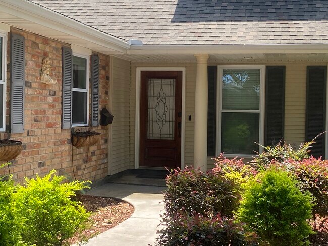 Building Photo - 10140 Gail Ct