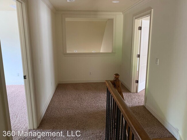 Building Photo - 4 br, 3 bath House - 127 Solamere Lane