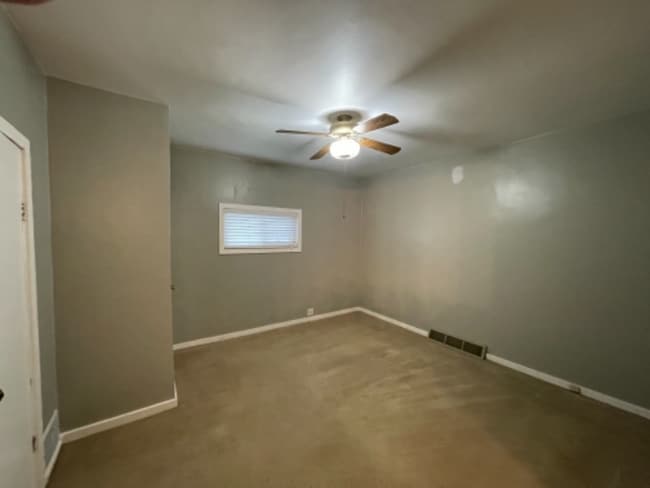 Building Photo - 66 Birch Rd