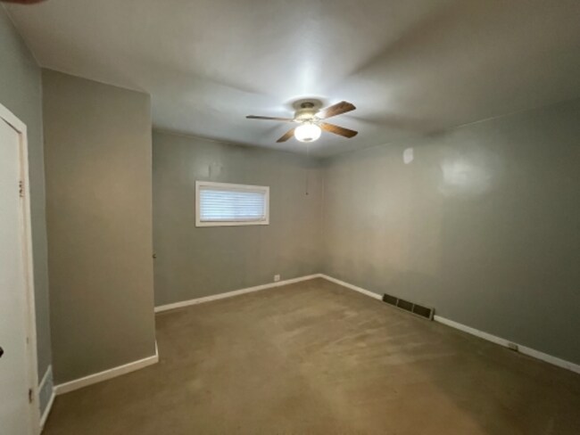 Foto del edificio - 66 Birch Rd