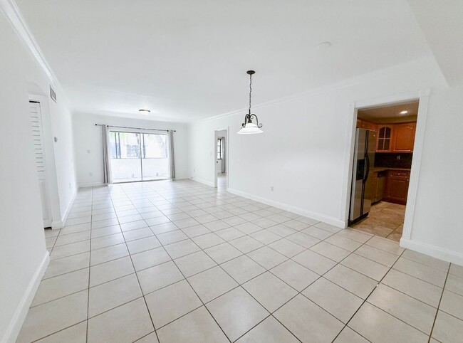 Building Photo - 7917 SW 104th St