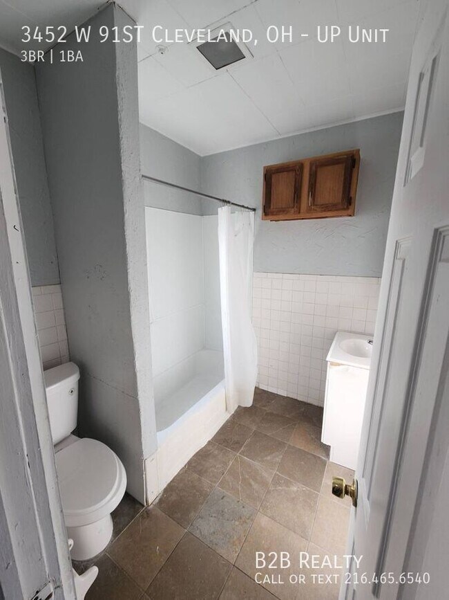Foto del edificio - 3452 W 91st St