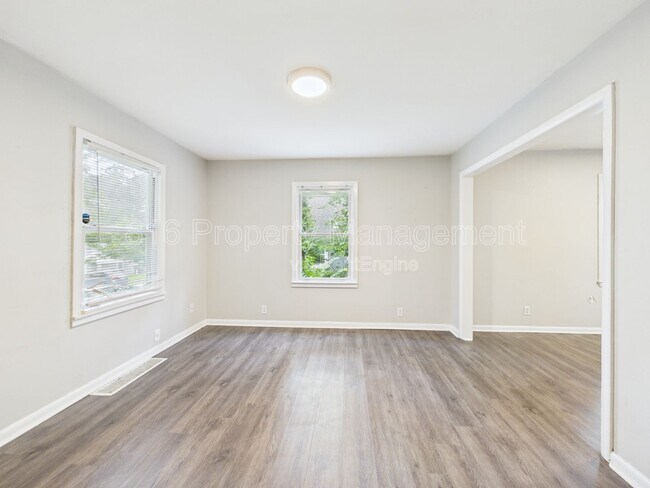 Building Photo - 8028 Montgall Ave