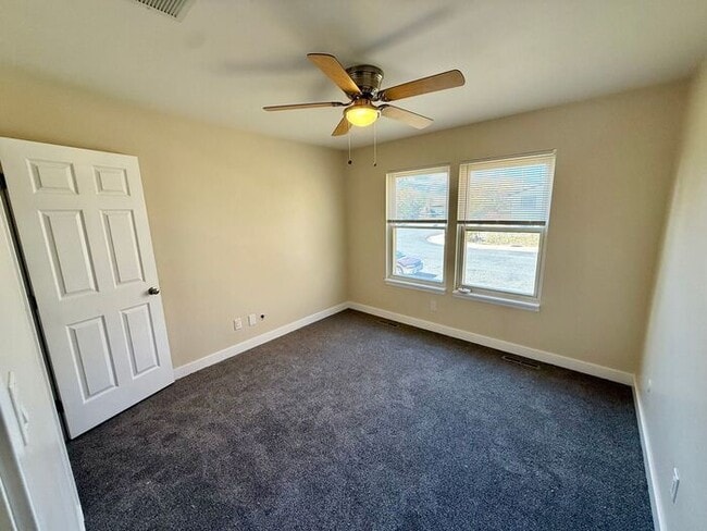 Building Photo - Great 3 bed 2 bath in North Fort Collins. ...