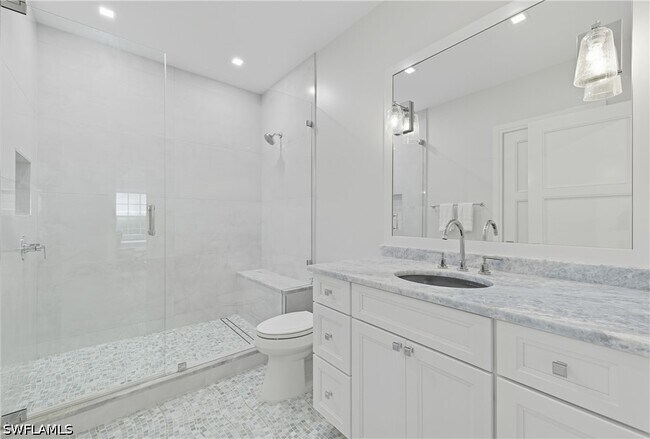 Foto del edificio - 360 Carlton Pl