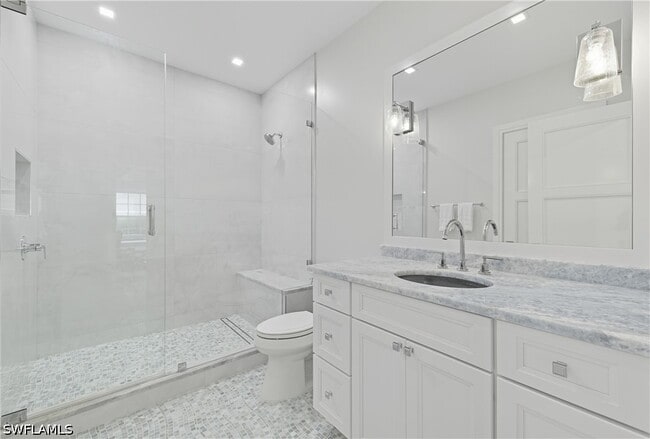Building Photo - 360 Carlton Pl