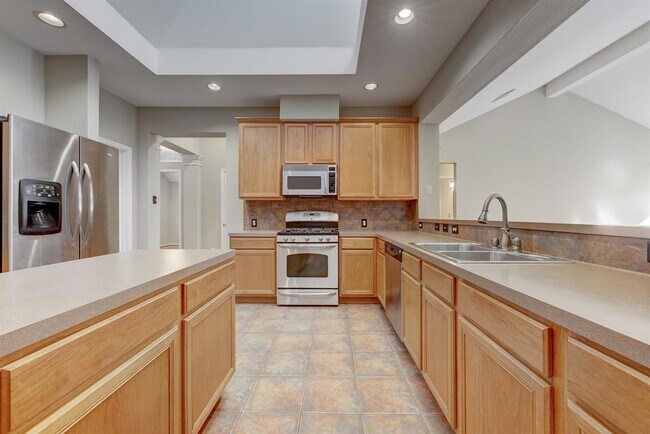 Building Photo - 1710 MacKenzie Ln