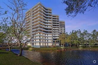 Building Photo - 5950 Pelican Bay Plaza S