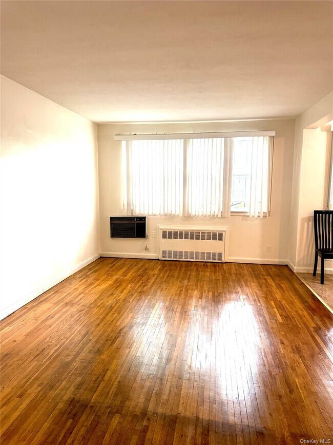 Foto del edificio - 1030 E 57th St