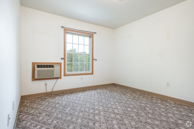 1BR, 1BA - 654SF - Bedroom - Prestwick Senior Living