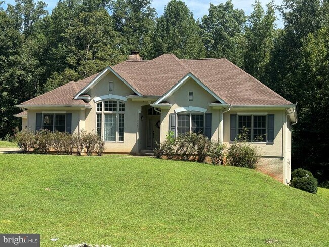 Foto del edificio - 8227 Old Plank Rd