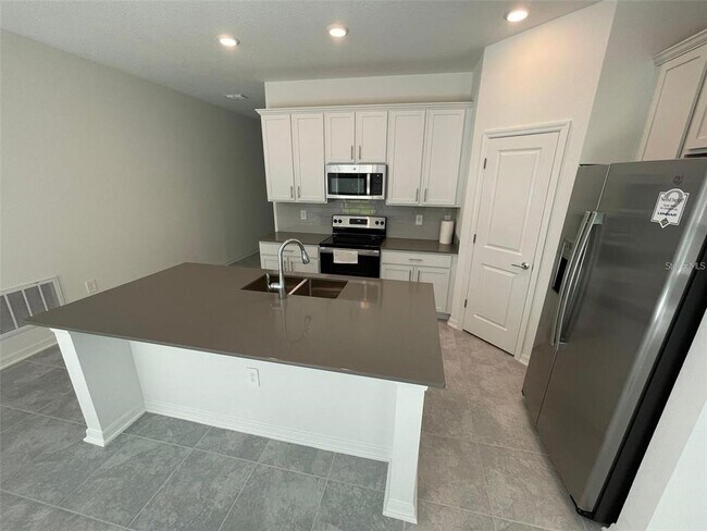 Foto del edificio - 4231 Green Gables Pl