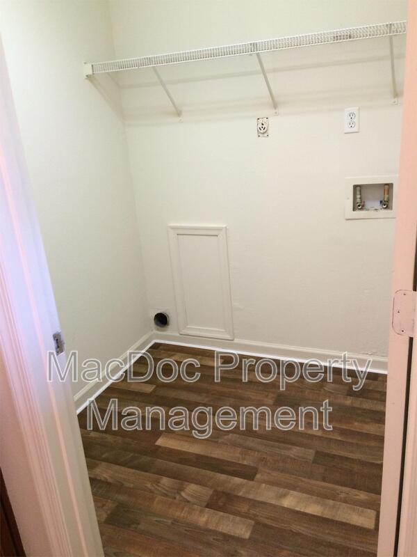 Foto del edificio - 11260 Torrie Way