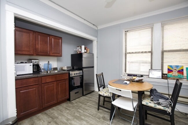 Foto del edificio - 4735 N Beacon St