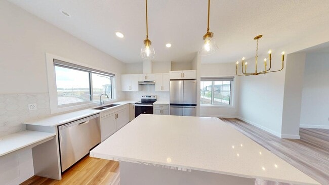 Building Photo - NEW! 3 bedroom, 2.5 bathroom townhouses for rent in Glenridding Edmonton!