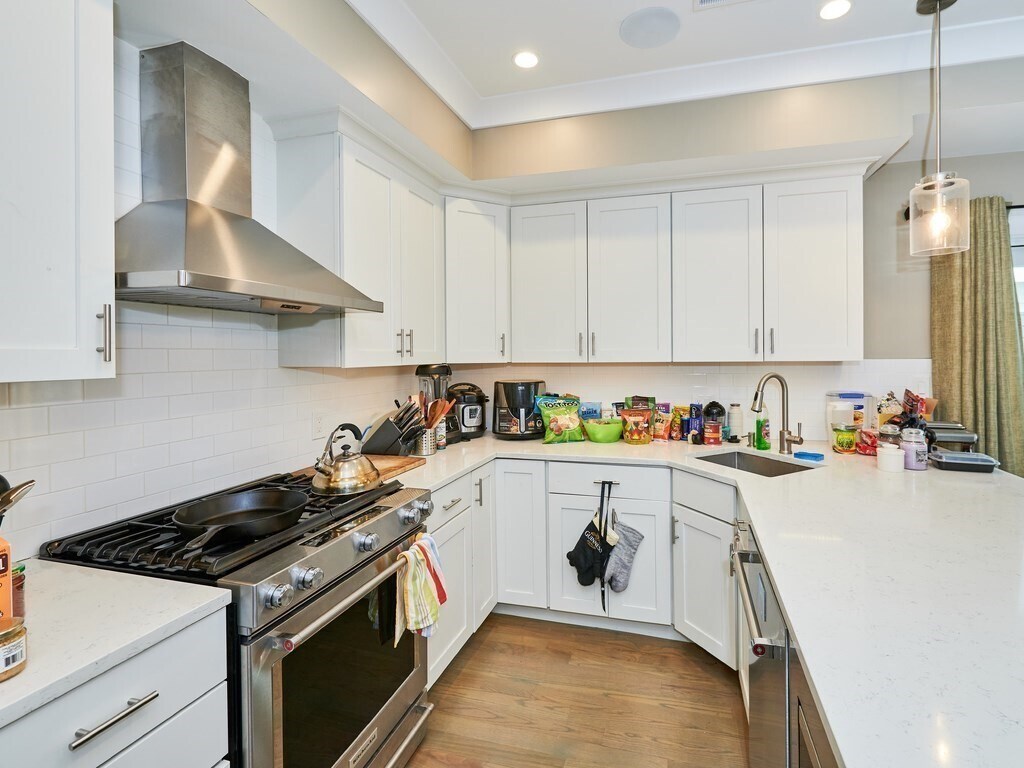 Foto principal - 77 Dix St