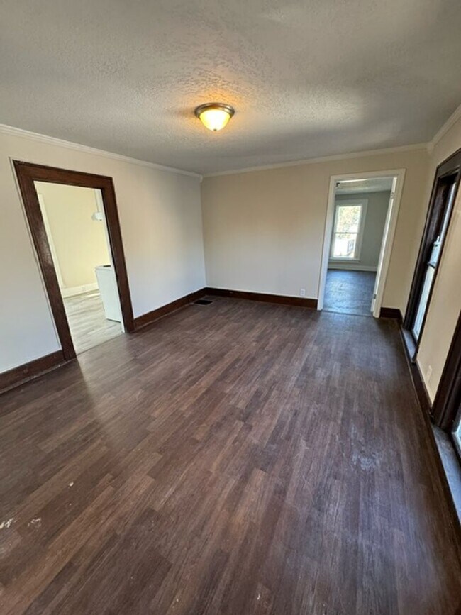 Building Photo - 2017 Meridian St