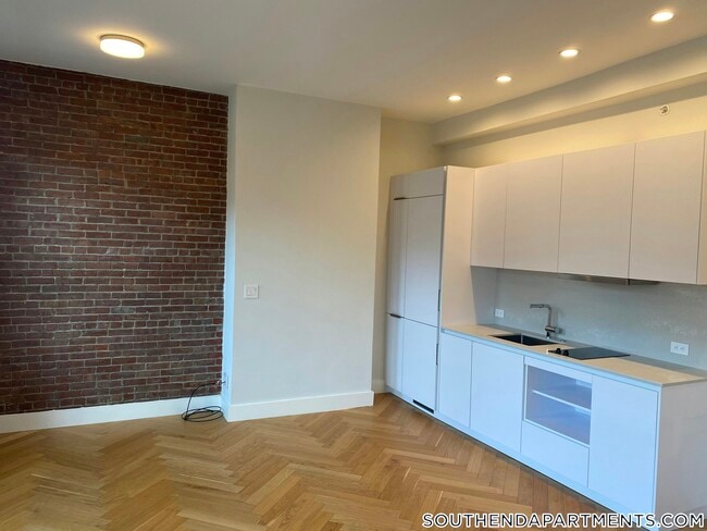 Building Photo - 461 Massachusetts Ave