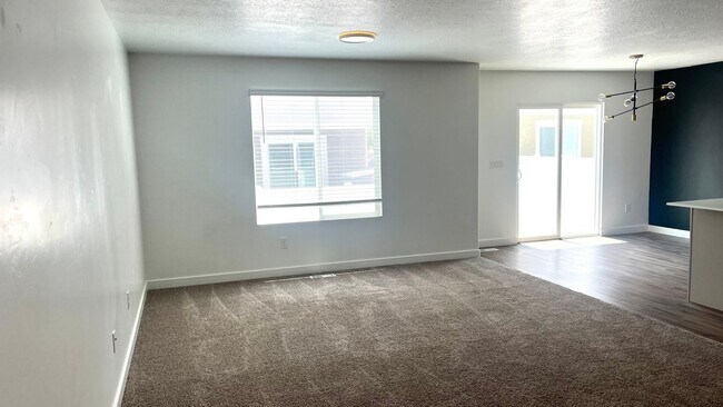 Foto del edificio - 3579 Cornfield Dr