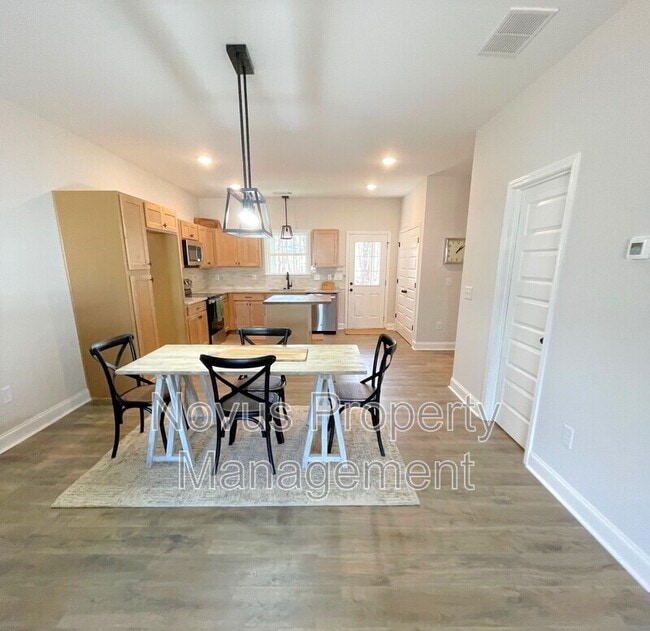 Foto del edificio - 111 Crest Pointe