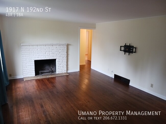Building Photo - 1917 N 192nd St