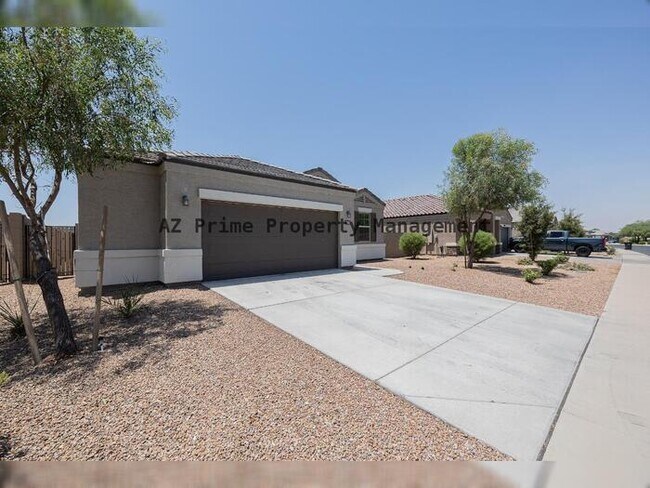 Building Photo - 2451 E Alida Trail